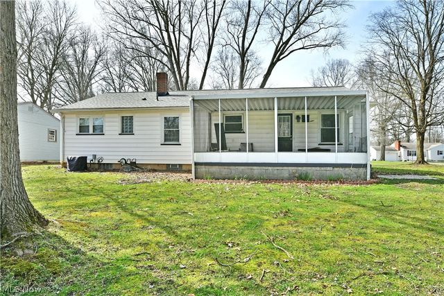 3205 Redgate Lane, Youngstown, OH 44511