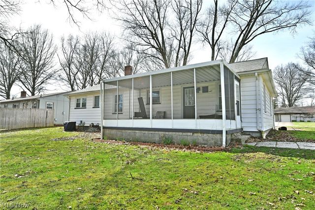 3205 Redgate Lane, Youngstown, OH 44511