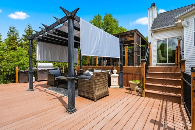32 Scott Drive, Monroe, NJ 08831