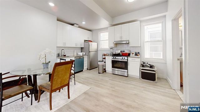 368 Elm Street, Newark, NJ 07105