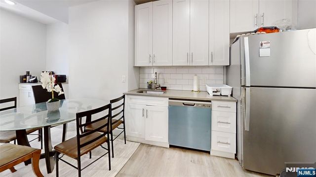 368 Elm Street, Newark, NJ 07105