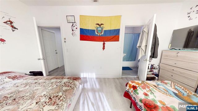 368 Elm Street, Newark, NJ 07105