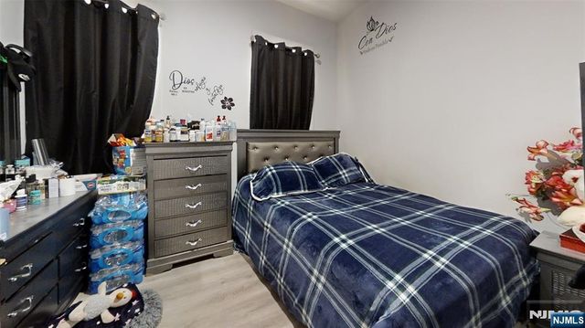 368 Elm Street, Newark, NJ 07105