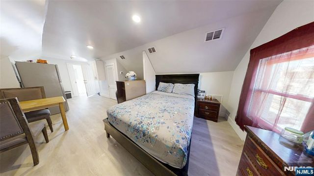 368 Elm Street, Newark, NJ 07105