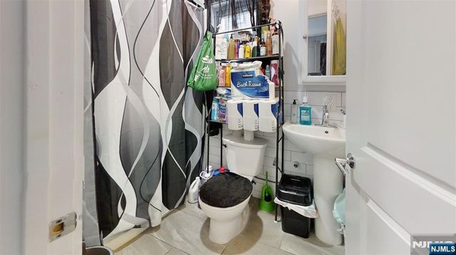 368 Elm Street, Newark, NJ 07105