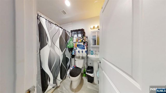 368 Elm Street, Newark, NJ 07105