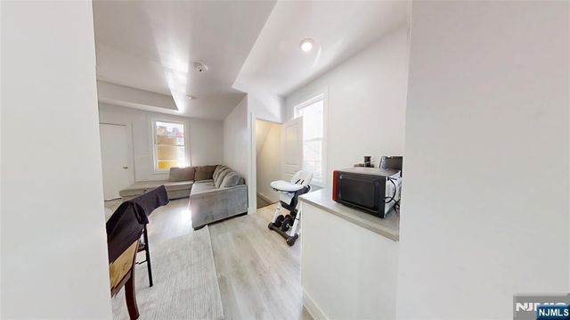 368 Elm Street, Newark, NJ 07105