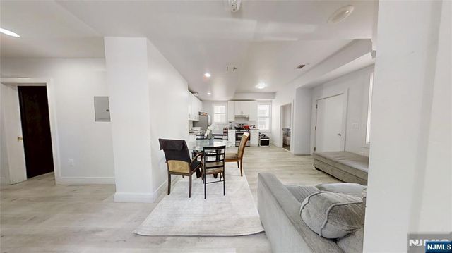 368 Elm Street, Newark, NJ 07105