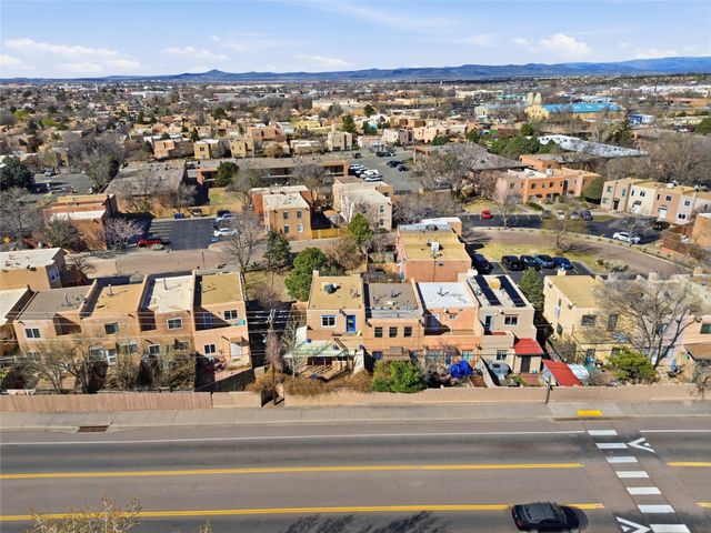 1629 Calle de Oriente Norte, Santa Fe, NM 87507