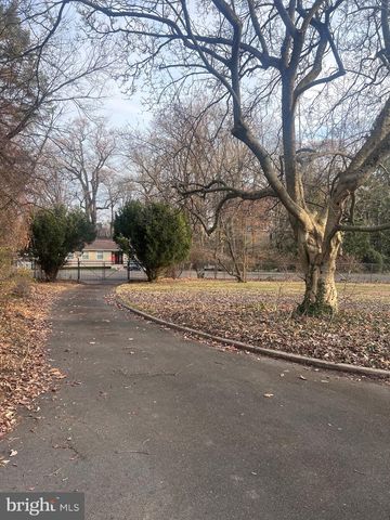 4403 E YATES RD, Bensalem, PA 19020