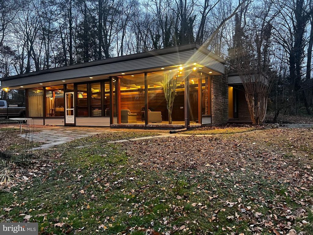 4403 E YATES RD, Bensalem, PA 19020