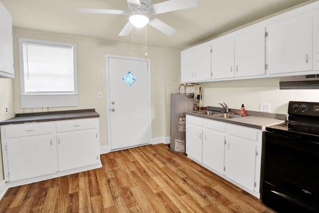 130 Lees Drive, Reevesville, SC 29471