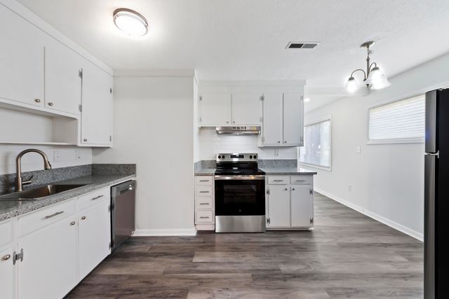 2710 Leola Street, North Charleston, SC 29405