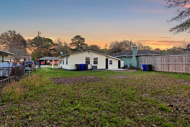 2710 Leola Street, North Charleston, SC 29405