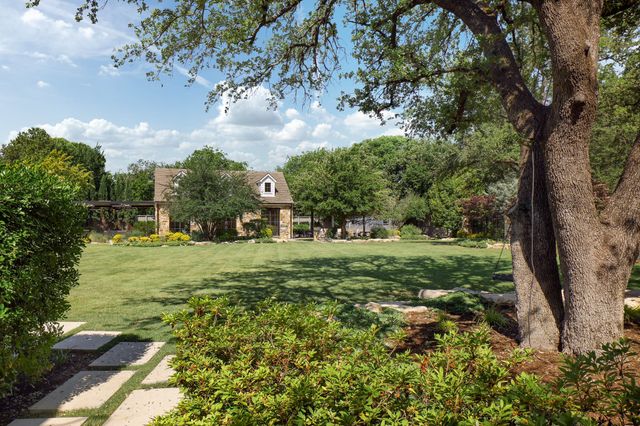 4506 Isabella Lane, Dallas, TX 75229