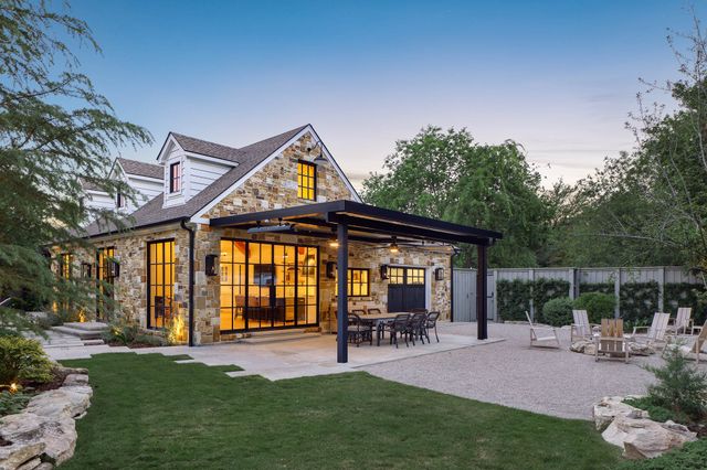 4506 Isabella Lane, Dallas, TX 75229