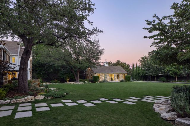 4506 Isabella Lane, Dallas, TX 75229