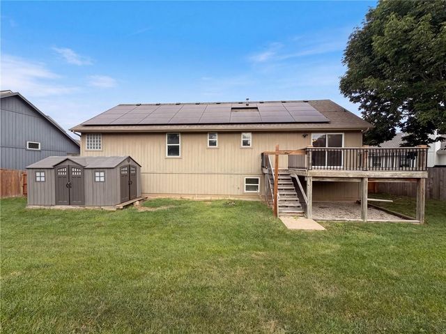 403 S Lakeshore Drive, Raymore, MO 64083