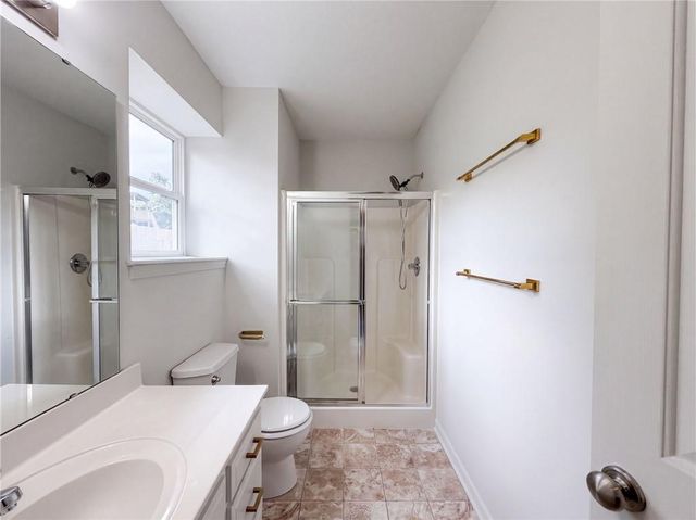 403 S Lakeshore Drive, Raymore, MO 64083