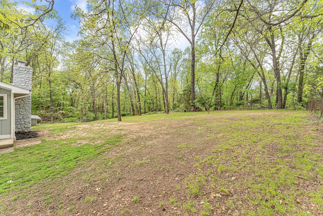 4859 S Roslyn Avenue, Springfield, MO 65804