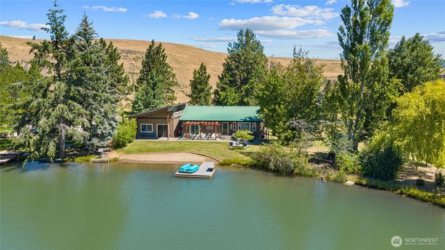 1250 Twin Lakes Road, Cle Elum, WA 98922