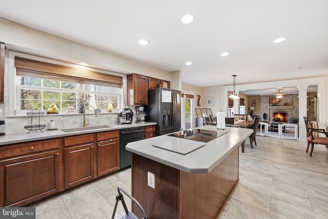 11710 AMER CT, Fort Washington, MD 20744