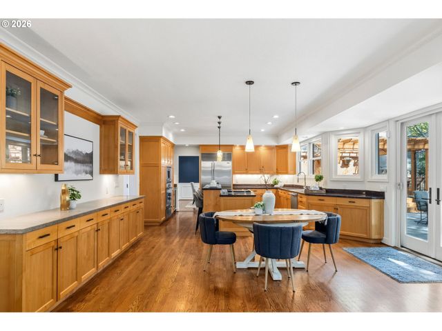 4140 MELISSA Dr, Lake Oswego, OR 97034