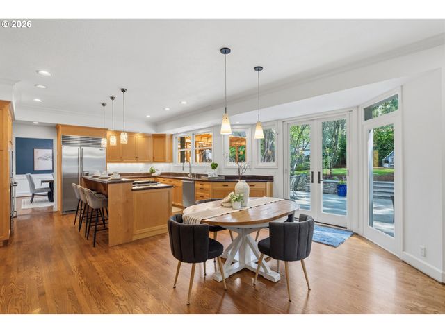 4140 MELISSA Dr, Lake Oswego, OR 97034