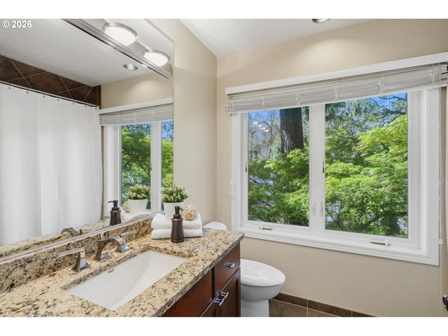 4140 MELISSA Dr, Lake Oswego, OR 97034