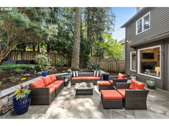 4140 MELISSA Dr, Lake Oswego, OR 97034