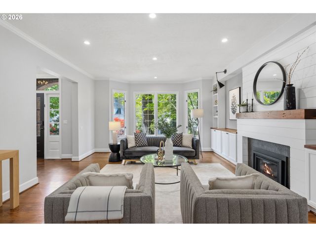 4140 MELISSA Dr, Lake Oswego, OR 97034