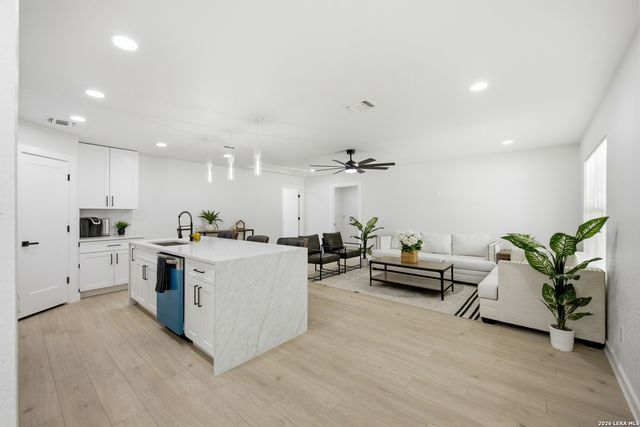526 SPRINGWOOD LN, San Antonio, TX 78216