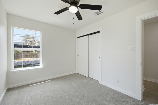 526 SPRINGWOOD LN, San Antonio, TX 78216