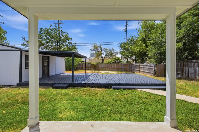 526 SPRINGWOOD LN, San Antonio, TX 78216