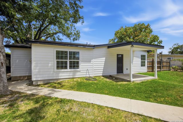 526 SPRINGWOOD LN, San Antonio, TX 78216