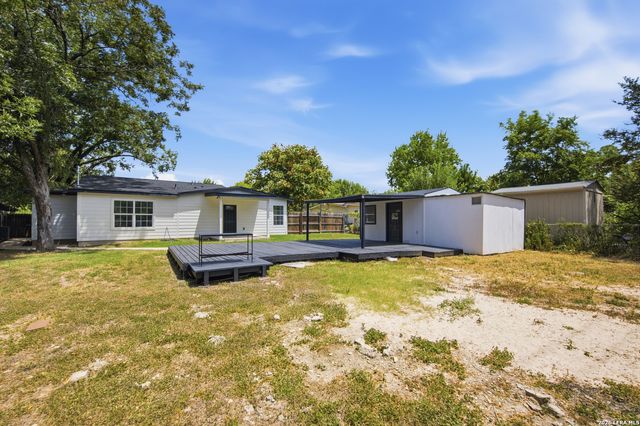 526 SPRINGWOOD LN, San Antonio, TX 78216