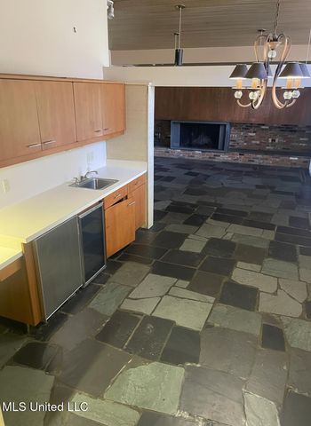 101 Riverside Street, Vidalia, LA 71373