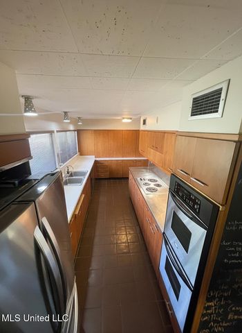 101 Riverside Street, Vidalia, LA 71373