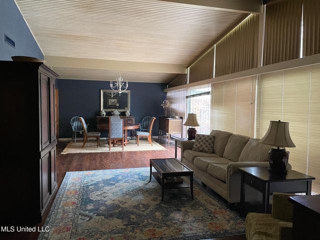 101 Riverside Street, Vidalia, LA 71373