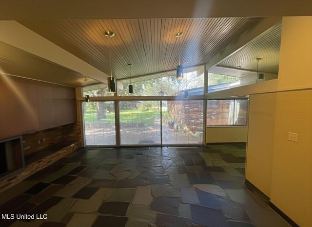 101 Riverside Street, Vidalia, LA 71373