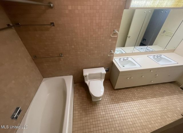 101 Riverside Street, Vidalia, LA 71373