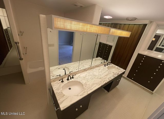 101 Riverside Street, Vidalia, LA 71373