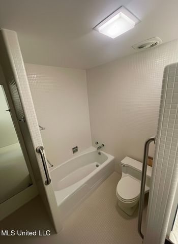 101 Riverside Street, Vidalia, LA 71373