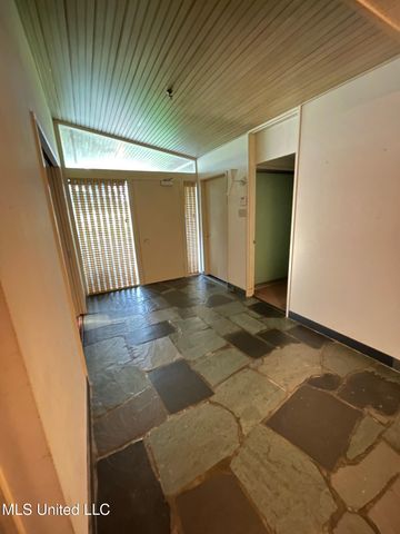 101 Riverside Street, Vidalia, LA 71373