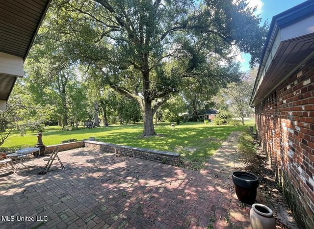 101 Riverside Street, Vidalia, LA 71373