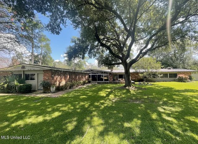 101 Riverside Street, Vidalia, LA 71373