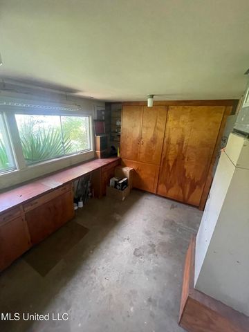 101 Riverside Street, Vidalia, LA 71373