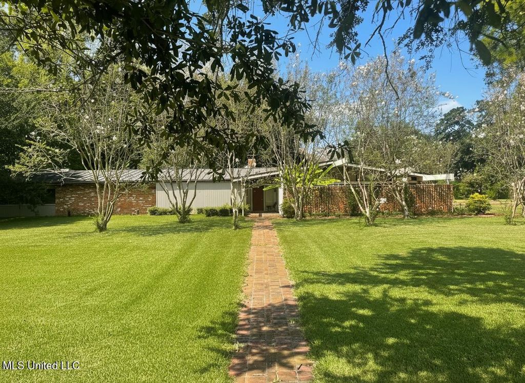 101 Riverside Street, Vidalia, LA 71373