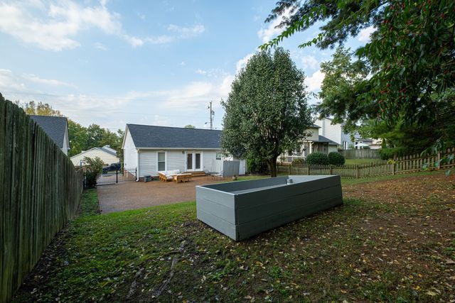 5148 Village Trce, Nashville, TN 37211