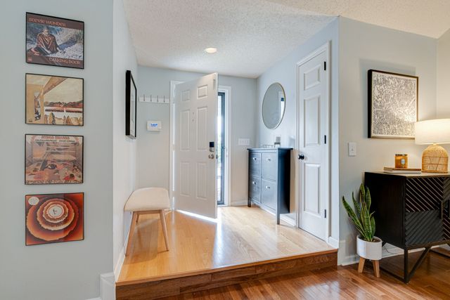 5148 Village Trce, Nashville, TN 37211